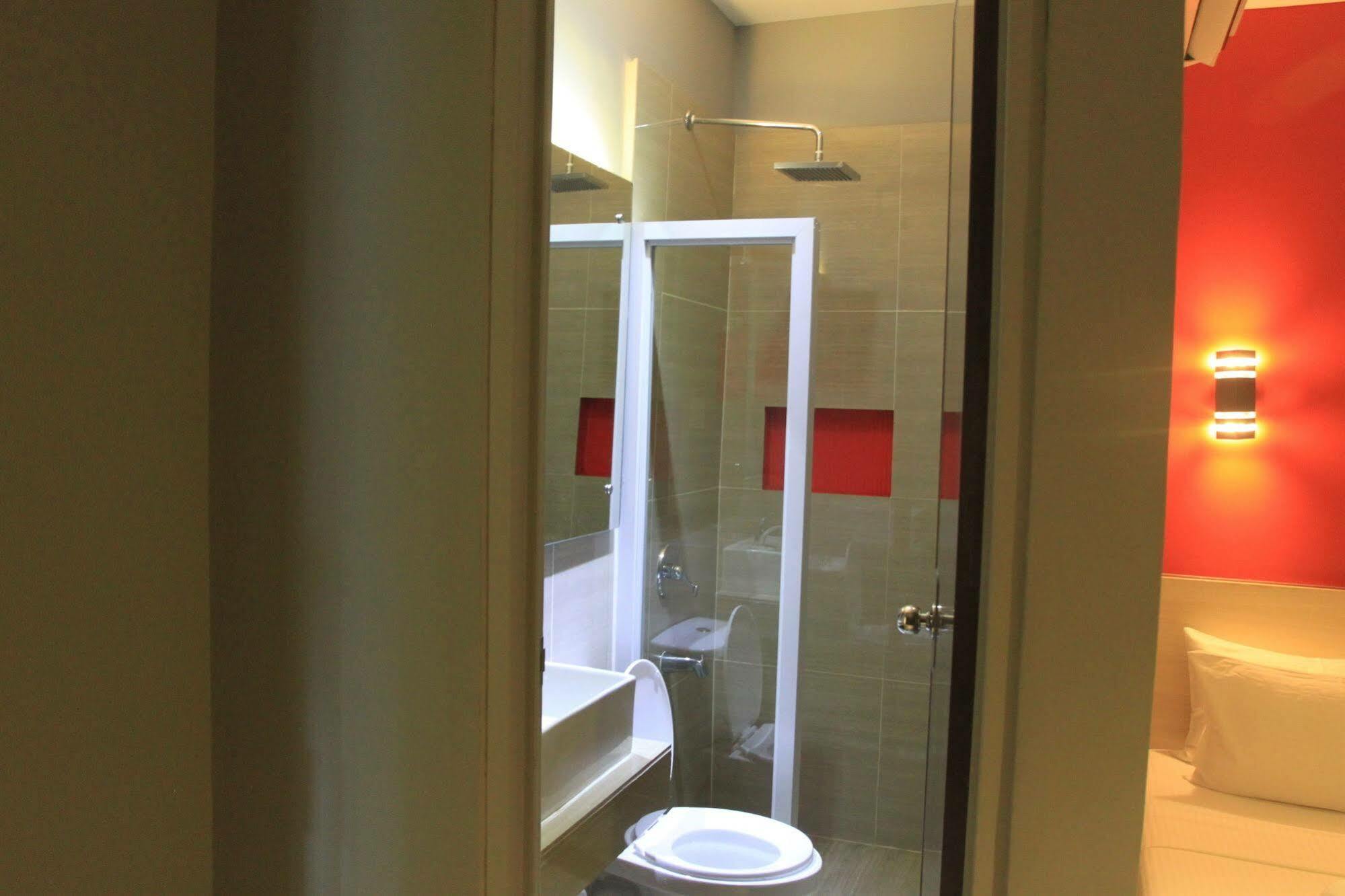 Sumo Asia Hotels - Davao Экстерьер фото
