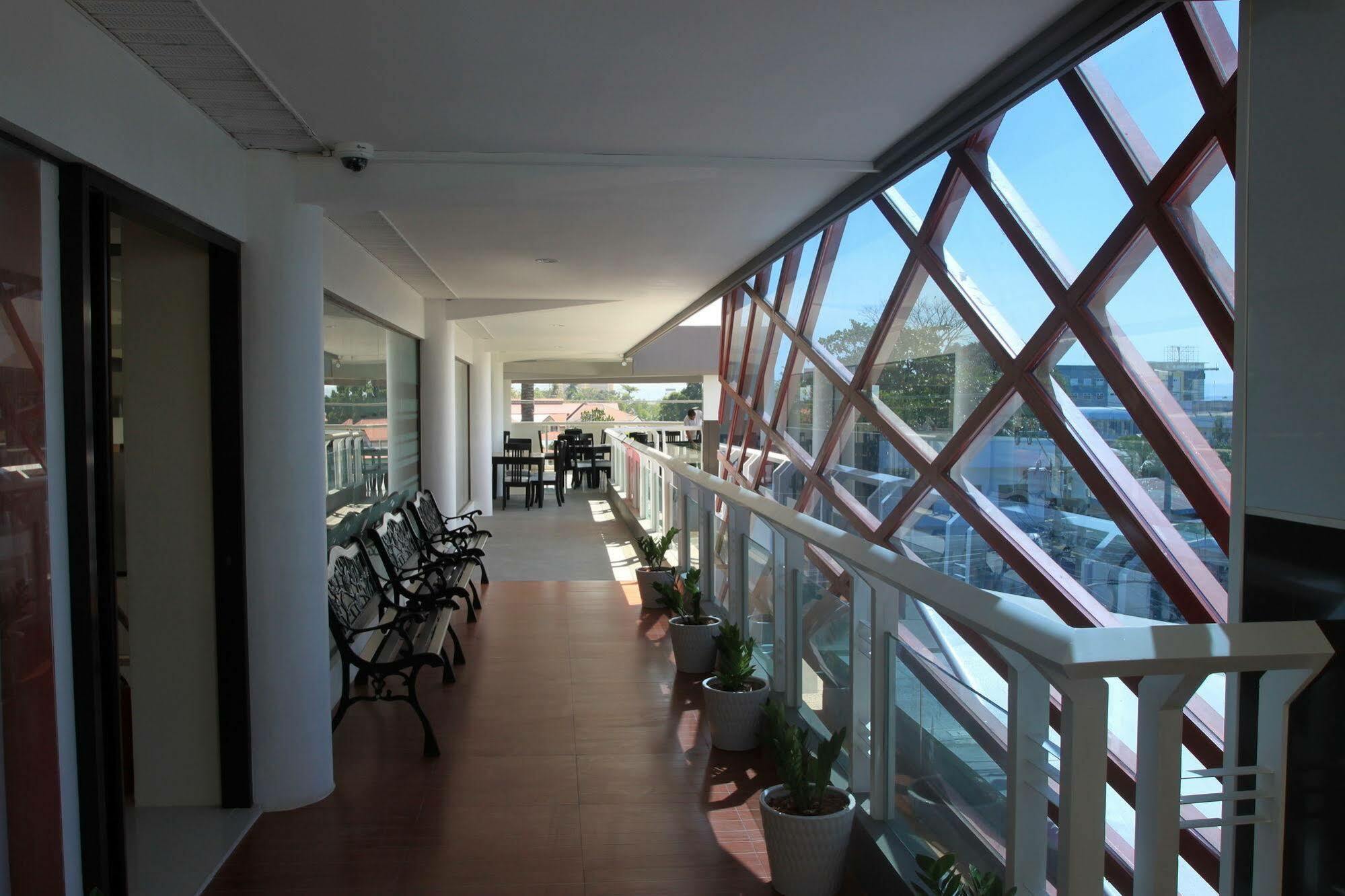 Sumo Asia Hotels - Davao Экстерьер фото